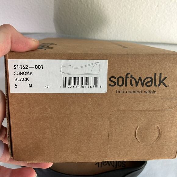 New SoftWalk Women's Sonoma Black Leather‎ Slip On Ballet Flats Shoes Size 5 - Picture 6 of 6